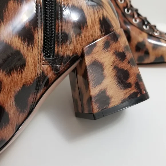 🆕️⬇️🎉HOST PICK🎉 Schutz Kika Square Toe Leopard Print Patent Leather Booties - Picture 6 of 13